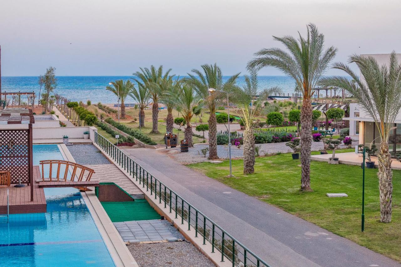 Thalassa Beach Family & Waterpark Resort Vokolidha Exterior foto